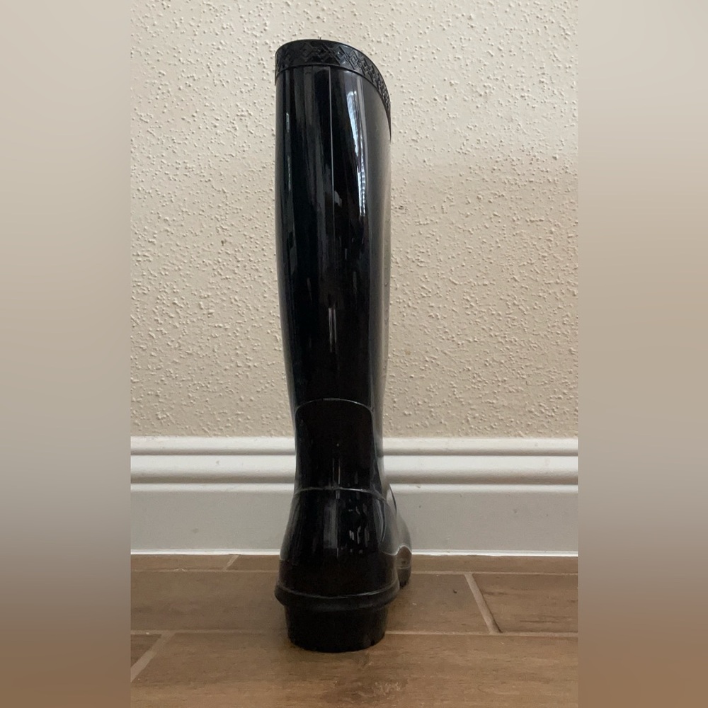 UGG Women’s Size US 7 Shaye Black Rubber Rain Boot - Picture 13 of 16